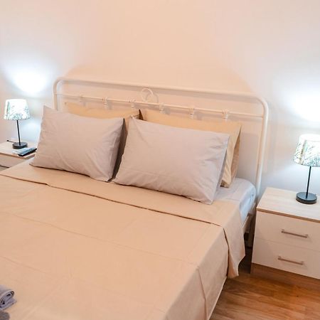 Urban Deluxe Apartments Ad 테살로니키 외부 사진